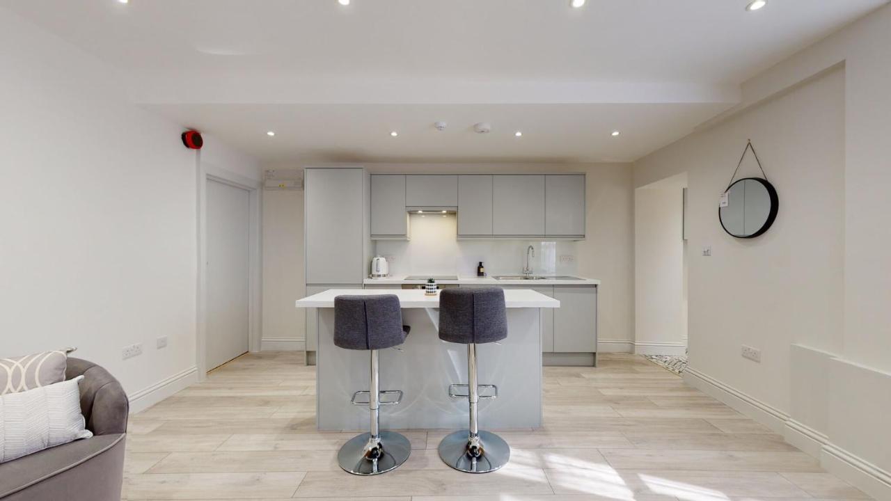 Chic Apartment By Hyde Park Londen Buitenkant foto